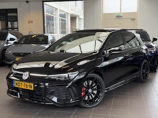 Volkswagen Golf 2.0 TSI GTI Clubsport / Akrapovic / Pano / Head-up