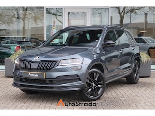 Skoda Karoq 1.5 SportLine TSI 150pk | Adaptive | Camera | Trekhaak | LED | Carplay | Keyless | Climate | Navigatie