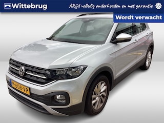 Volkswagen T-Cross 1.0 TSI Life / Camera / Trekhaak / Climate controle / App connect /
