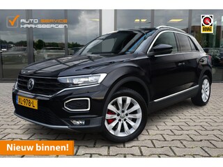 Volkswagen T-Roc 1.5 TSI Sport | ACC | Camera | Trekhaak |