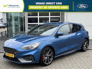 Ford Focus 2.3 EcoBoost 280pk Aut ST-3 | Navigatie | Winterpack | Leder alcantara Recaro stoelen |