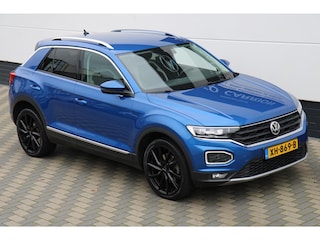 Volkswagen T-Roc 1.5 TSI Sport 150PK Carplay LED Trekhaak !!