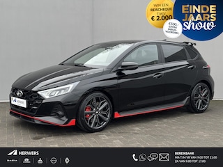 Hyundai i20 N 1.6 T-GDI 204PK N-Performance Handgeschakeld / Fabrieksgarantie tot 08-2027 / Dealer onderhouden / Bose / Navigatie / 18" LMV / Stuur- en stoelverwarming / Sperdifferentieel / Apple Carplay Android Auto /