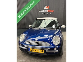 Mini Cooper 1.6 Airco/stoelverwarming/Elekt ramen.