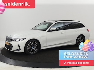 BMW 320e M Sport | Panoramadak | Trekhaak | Stoelverwarming | Carplay | Sportstoelen | Leder/Alcantara | Navigatie | Widescreen Display | Sfeerverlichting | Parkeerhulp | PHEV | Plug In
