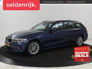 BMW 318i Business Edition | Stoelverwarming | Camera | Carplay | Live Cockpit | Full LED | Navigatie | Dodehoek detectie | Climate control