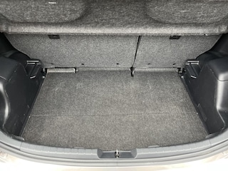 Toyota Yaris 1.3 VVT-i Style | All-in prijs | Navigatie| Trekhaak