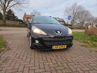 Peugeot 207 1.4 VTi 16V 95pk Access