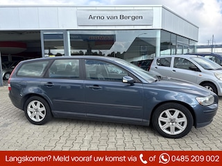 Volvo V50 1.8 Kinetic, airco ,cruisecontrol, auto rijdt prima en heeft een nieuwe APK.