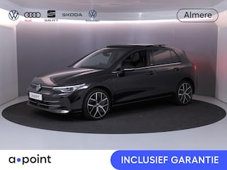 Volkswagen Golf 1.5 eHybrid 50 Edition 204 pk Automaat (DSG) | Verlengde garantie | Navigatie | Panoramadak | Parkeersensoren | Achteruitrijcamera | Stoelverwarming |
