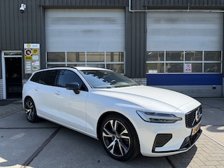 Volvo V60 2.0 B4 Automaat Plus Dark