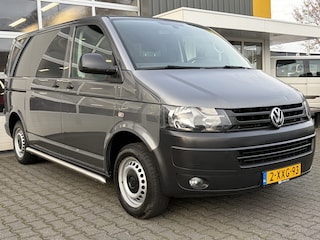 Volkswagen Transporter Kombi 2.0 TDI DSG Automaat L1H1 BTW en BPM vrij Airco Cruise control Navigatie PDC 1e eigenaar Euro 5