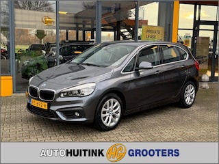 BMW 2-serie Tourer 220i Centennial High Executive - stoelverwarming - navi - trekhaak