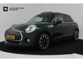 Mini Cooper 1.5 Pepper Serious Business Automaat (PANORAMADAK, NAVIGATIE, STOELVERWARMING, PARKEERSENSOREN)