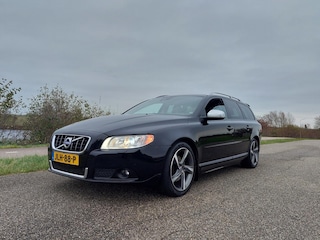 Volvo V70 1.6 T4 Kinetic. TREKHAAK, CRUISE, CLIMA, PDC!