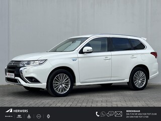 Mitsubishi Outlander 2.4 PHEV Automaat Intense / 1500 kg trekgewicht / Plug-in / Keyless / Apple carplay & Android auto / Climate control / Cruise control