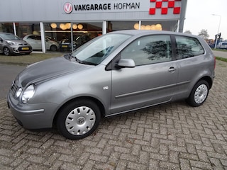 Volkswagen Polo 1.4-16V Athene
