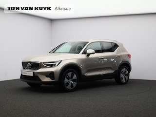 Volvo XC40 T4 Plug-in hybrid Plus Bright / Trekhaak / Harman Kardon / Elektr. bed. stoelen / Stoel+stuurwielverwarming