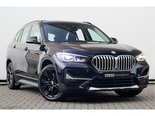 BMW X1 xDrive25e High Executive | Pano | Head-up | Camera | Verwarming
