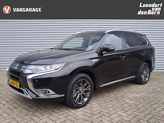 Mitsubishi Outlander 2.4 PHEV Instyle | Automaat | Plug in | Leer | Navi | Camera | Cruise | Stoel Verw.