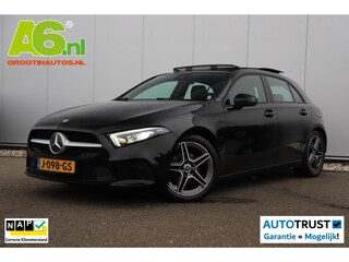 Mercedes-Benz A-klasse 160 Business Solution Panoramadak Widescreen Trekhaak 18 inch AMG Velgen Navigatie Camera Full LED Lane Assist Stoelverwarming