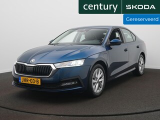 Skoda Octavia 1.4 TSI iV PHEV Business Edition / Stoelverwarming / Sensoren / Climate