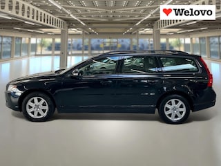 Volvo V70 2.5T Momentum Incl. BTW, Rijklaar+Garantie...