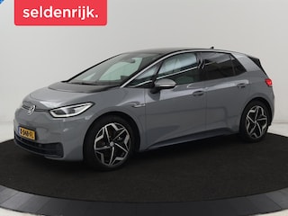 Volkswagen ID.3 First Plus 58 kWh | Trekhaak | Stoel & stuurverwarming | Matrix LED | Camera | Carplay | Sfeerverlichting | Adaptive cruise | Keyless | Navigatie | Climate control | Parkeerhulp