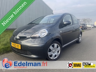 Toyota Aygo 1.0-12V Comfort | 5 Deurs | All-Season banden