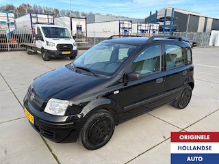 Fiat Panda 1.2 Airco Zwart 1e Eigenaar 4 Seizoen Banden