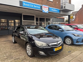 Opel Astra 1.6 TURBO SPORT
