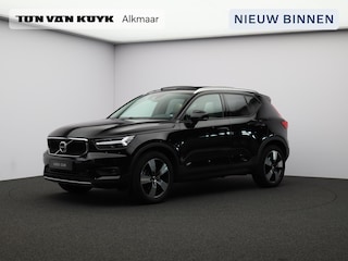 Volvo XC40 2.0 T4 Momentum Pro / Pan. dak / Trekhaak / Leder / Privacy glass / Parkeercamera /