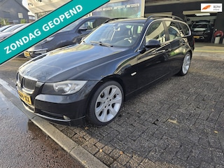 BMW 3-serie Touring 325i Dynamic Executive | NIEUWE APK | PANO DAK | PDC | AIRCO | LMV |