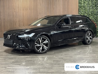 Volvo V90 T6 AWD Recharge R-Design Schuifdak | Head-Up Display | Adaptieve Cruise Control | Standkachel met Volvo On Call App | Stoelverwarming voor+achter | Stuurwielverwarming | Full LED Meesturende koplampen | Pilot Assist | Parkeercamera | 19 Inch | Elektrische voorstoelen geheugen | Lederen bekleding | Zitting verlenging voorstoelen | Keyless Drive | Parkeersensoren voor+achter | Privacy Glass | Elektrisch bedienbare achterklep | Geïntegreerde zongordijnen achterportieren | Verlichte instaplijsten | Alarm Klasse III | DAB Radio | Apple Carplay/Android Auto | Onyx Black Metallic |