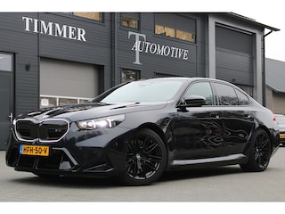 BMW 5-serie Sedan - Zwart leder - Panoramadak 20 inch 951M - Bowers & Wilkins