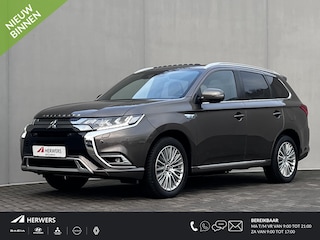 Mitsubishi Outlander 2.4 PLUG-IN HYBRID 4WD S-AWC Instyle Automaat / Fabrieksgarantie tot 02-2030 <100.00km** / Zeer weinig km / Afn. trekhaak 1.500 kg / Schuifdak / Navigatie / Premium Sound System / Stuur- en stoelverwarming / Adaptieve CC / Apple Carplay Adroid / 18" LM wielen .