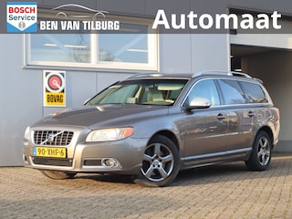 Volvo V70 2.4 D5 Summum / trekhaak / Dynaudio / DVD schermen achterbank