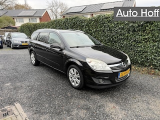 Opel Astra Wagon 1.6 Cosmo Automaat | Navi | Autom. Airco | Cruise Control | LMV | PDC | Trekhaak | Privacy Glass | Nieuwe APK