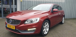 Volvo V60 1.6 T4 MOMENTUM