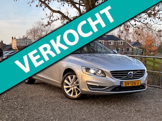 Volvo V60 1.6 D2 Summum | Schuif/Kanteldak + Leder + Cruise + Navi Nu € 6.975,-!!!