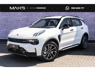 Lynk & Co 01 Plug-in Hybrid 1.5 Core PHEV | Elegante en stoere SUV met 1.800 kg trekvermogen | Nieuw model | LM velgen 19 inch | Adaptive Cruise Control | Premium Audio Systeem | Apple Carplay/Android Auto | Stoelverwarming | Achteruitrijcamera | Keyless Entry