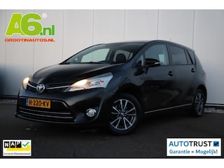 Toyota Corolla Verso 1.8 VVT-i Aspiration 7p. 7 Persoons Trekhaak Panoramadak Bluetooth Radio Stoelverwarming Clima Cruise Control