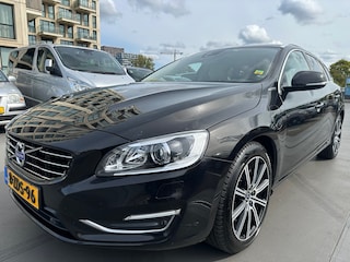 Volvo V60 2.4 D6 AWD Plug-In Hybrid Summum Nieuwe Airco Dealer OH Nieuwe Banden