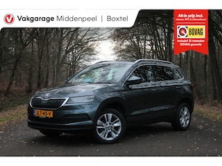 Skoda Karoq 1.5 TSI ACT Business Edition Plus | Trekhaak | Carplay | ACC | Camera