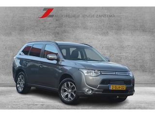 Mitsubishi Outlander 2.0 PHEV Instyle | Navigatie | Schuif-kanteldak | Leer | Xenon | Camera | NL auto!! |