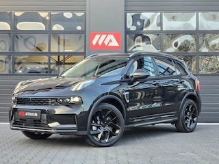 Lynk & Co 01 1.5 Black Edition Panoramadak/360° Camera/ACC/Stoelverwarming