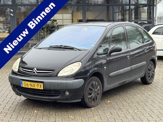 Citroën Xsara Picasso 1.8i-16V Différence 2 LOOP OF SLOOP ZO MEE AUTO RIJDT NOG WEL