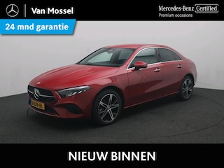 Mercedes-Benz A-klasse 250 e Luxury Line / Sfeerverlichting/ El. Trekhaak/