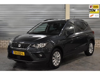 Seat Arona 1.0 TSI Style + Bluetooth|Parkeersensoren Voor en achter|Trekhaak|