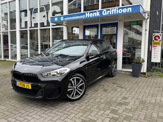 BMW X2 sDrive20i High Executive Msport I Panorama I Leer I Stoelverw. I Camera